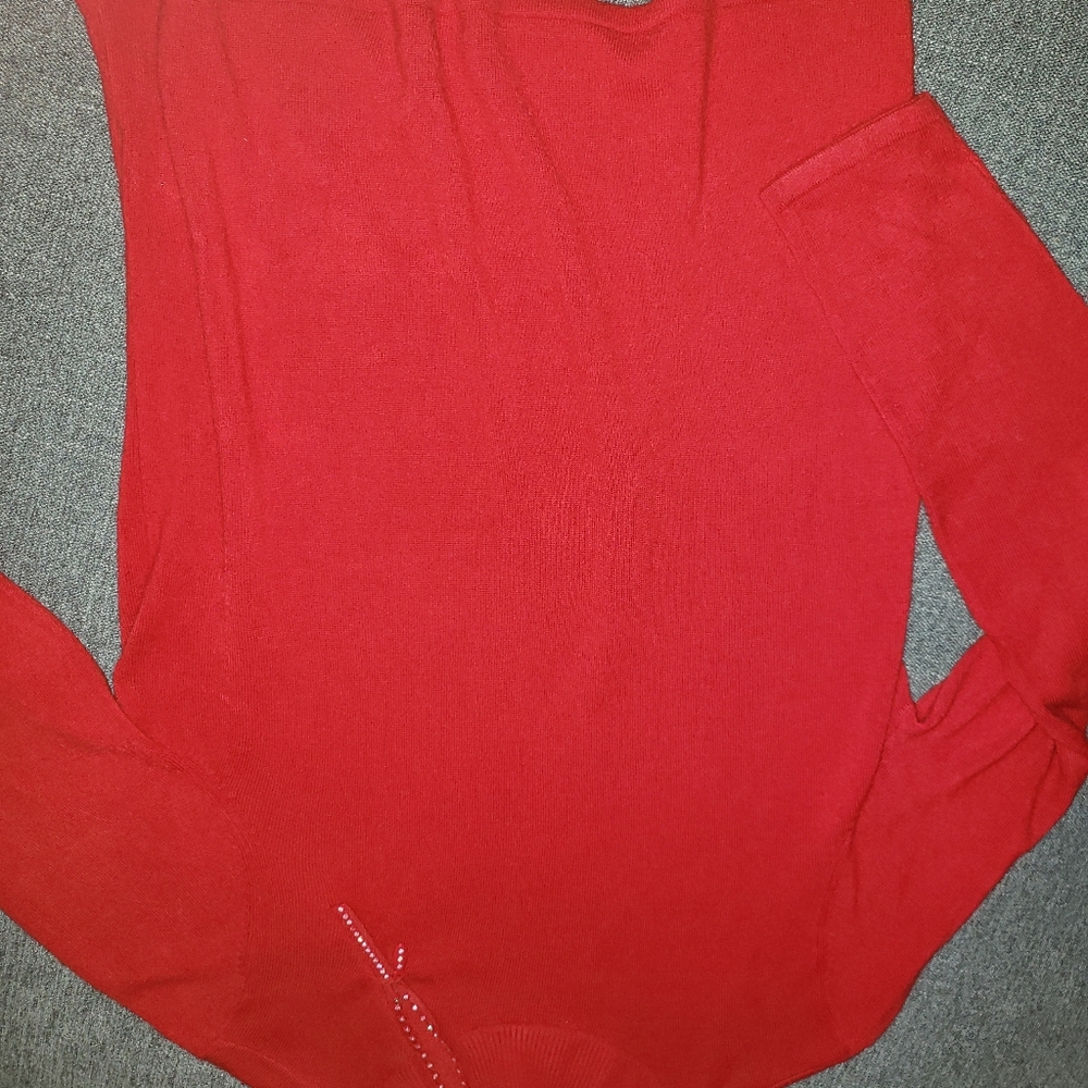 Sweater - Picture 2 of 4